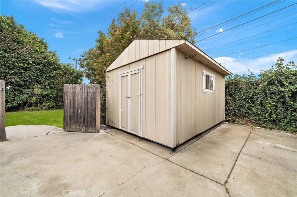 17327 Santa Lucia Street