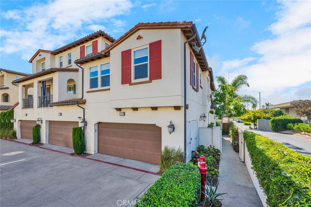 17537 Reflections Court