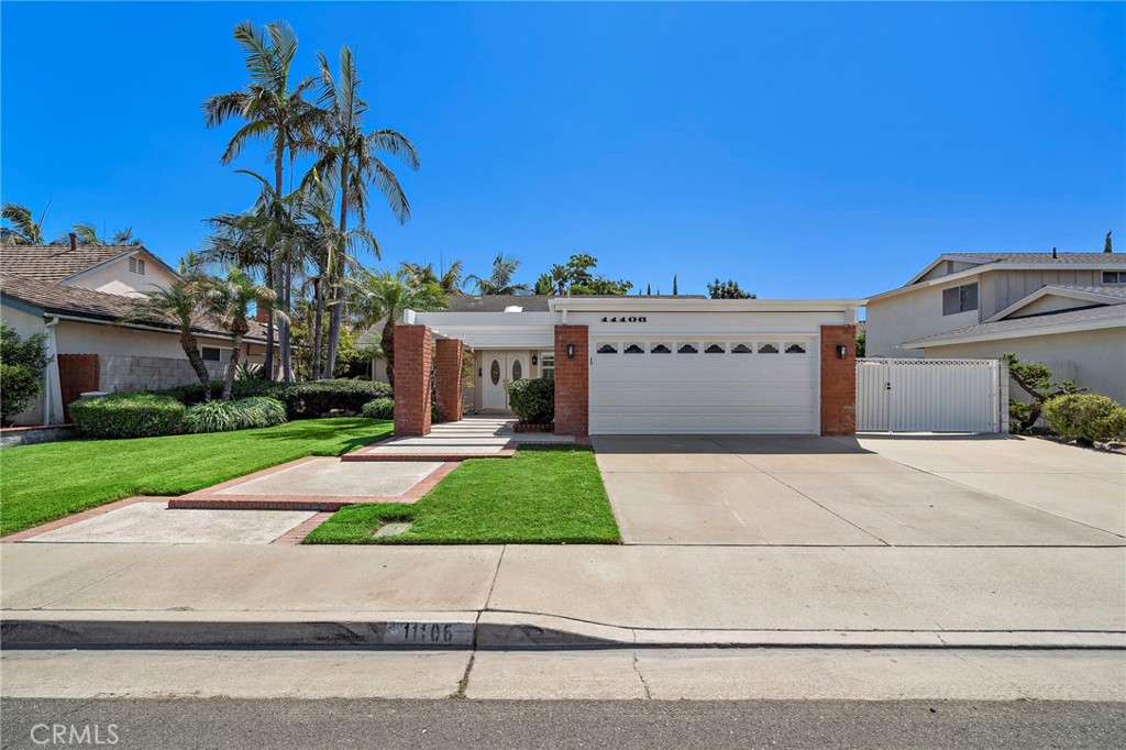 11106 Coral Aloe Avenue