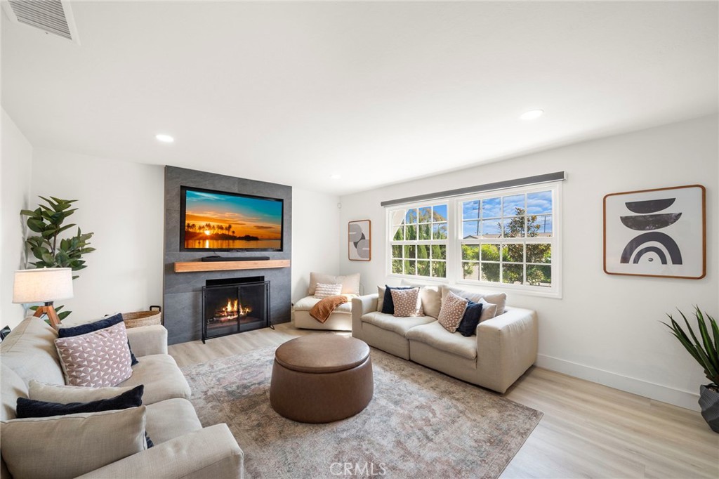 4951 Maui Circle