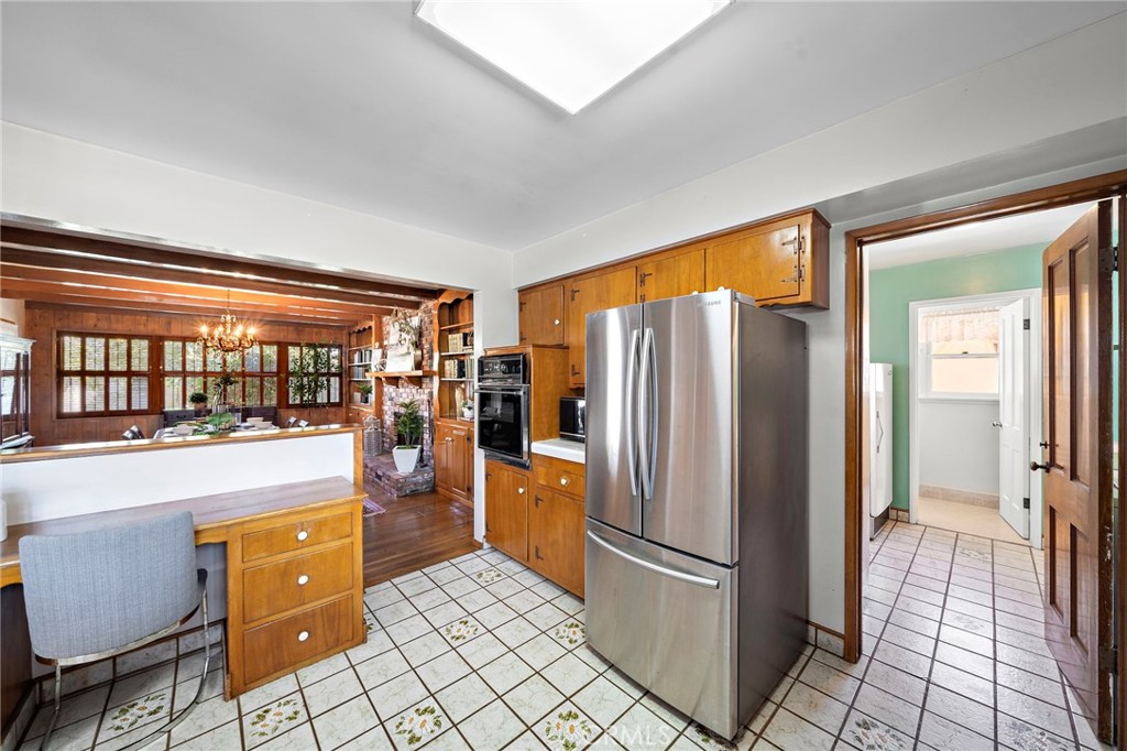 9731 Halekulani Drive