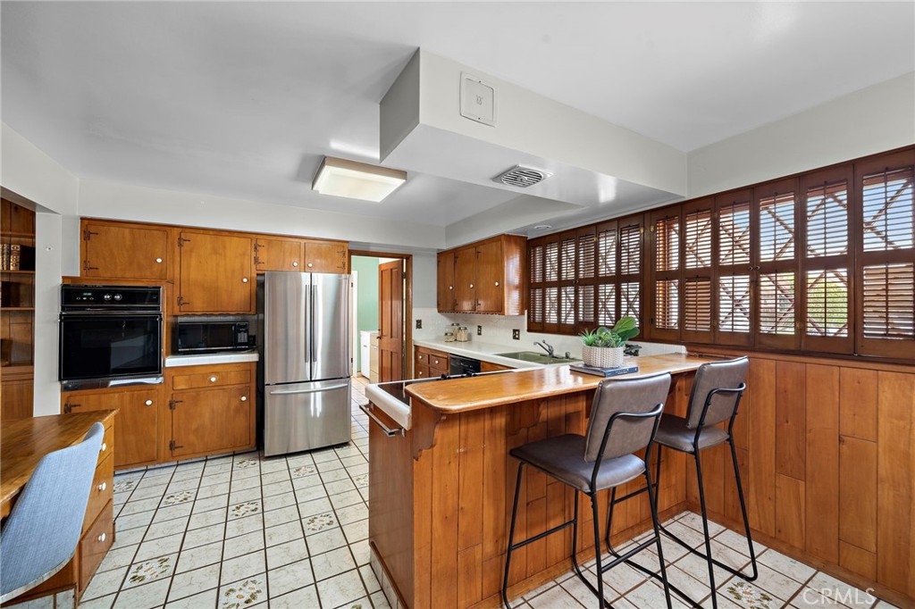 9731 Halekulani Drive