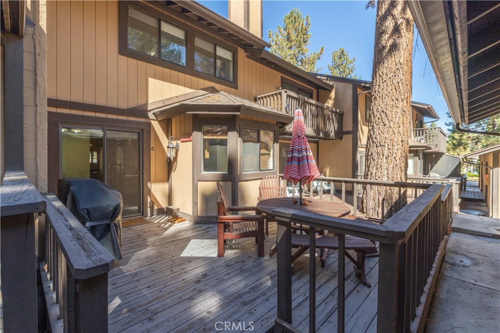 569 Summit Boulevard 6