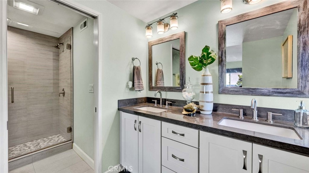 9831 Cloverdale Avenue