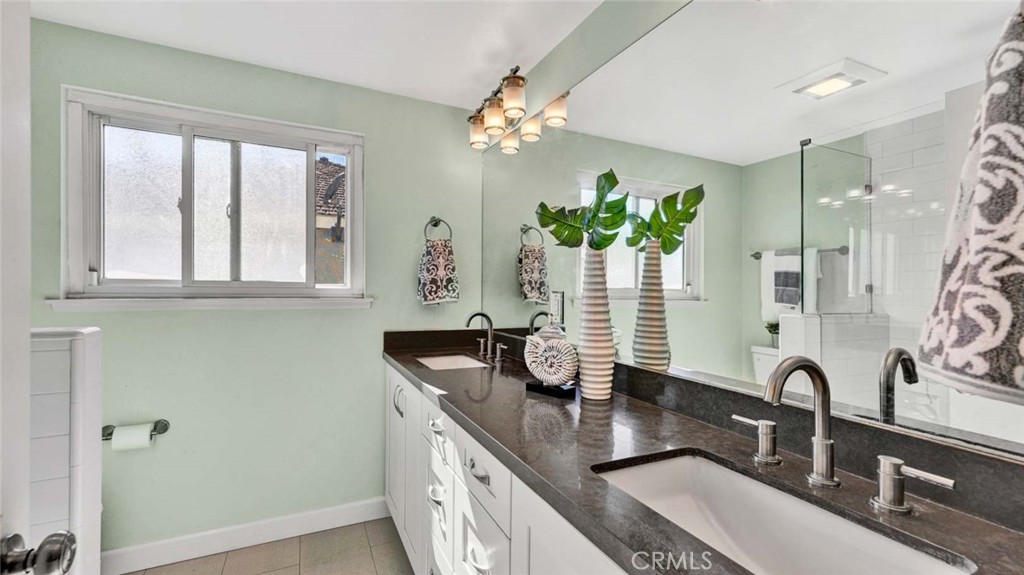 9831 Cloverdale Avenue