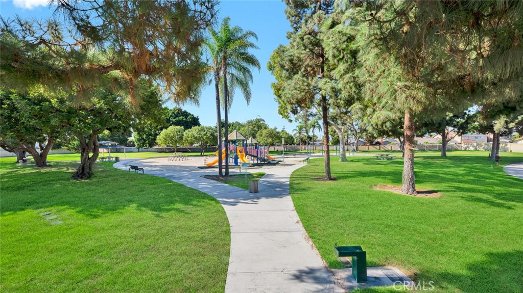 9831 Cloverdale Avenue