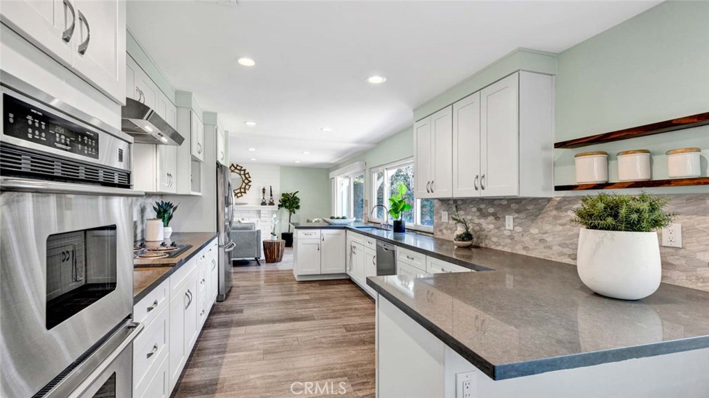 9831 Cloverdale Avenue