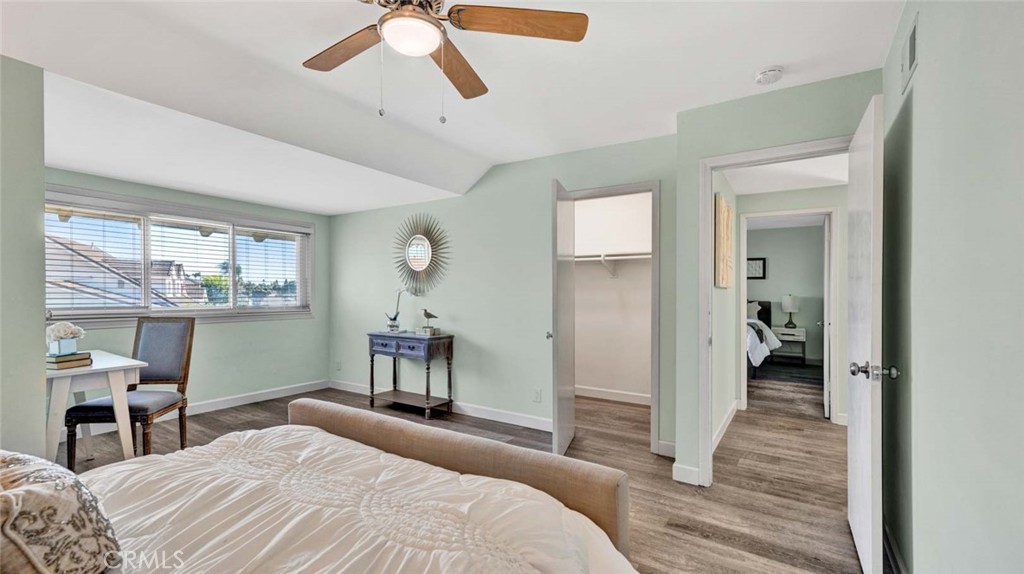 9831 Cloverdale Avenue