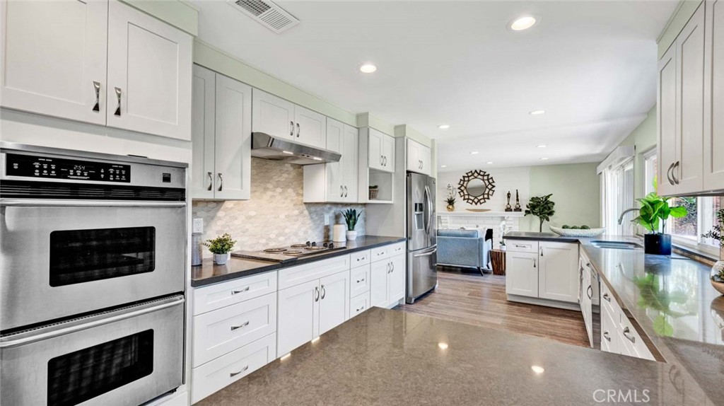 9831 Cloverdale Avenue