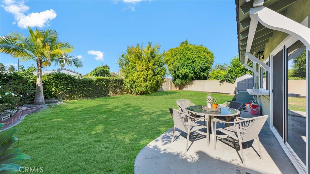 9831 Cloverdale Avenue