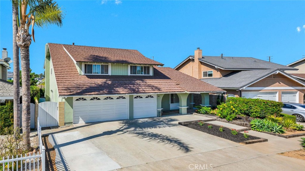 9831 Cloverdale Avenue