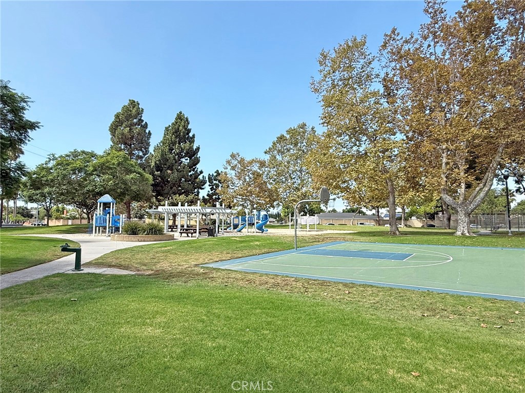 10200 Peregrine Circle