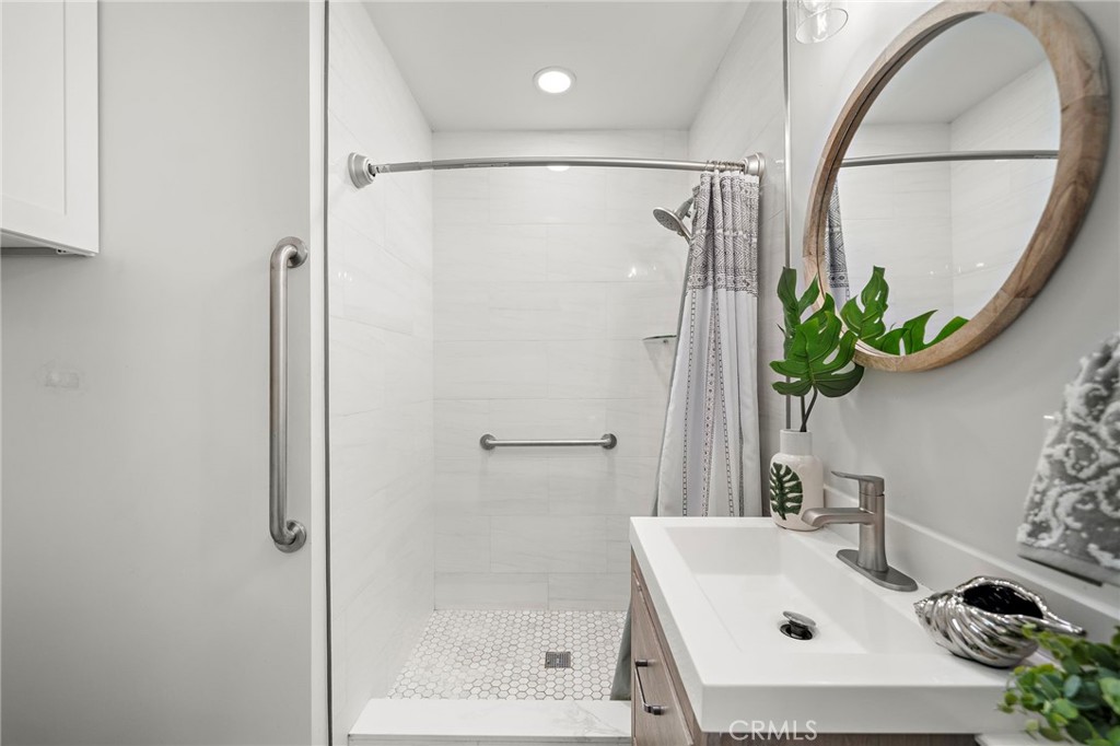 13411 Magnolia Street