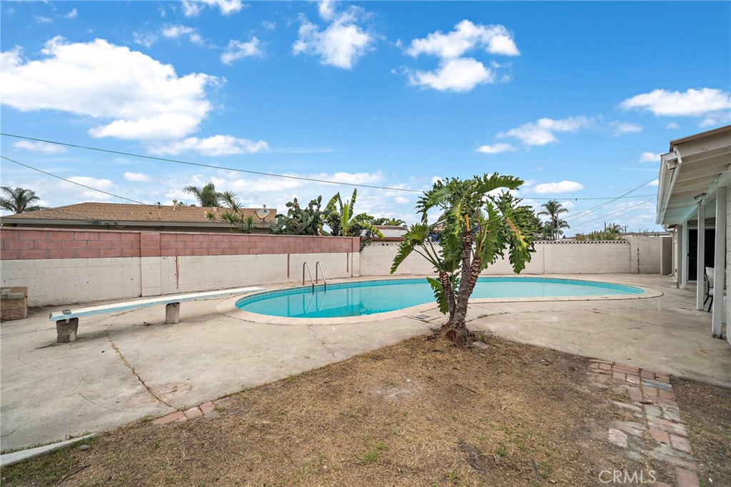 13411 Magnolia Street