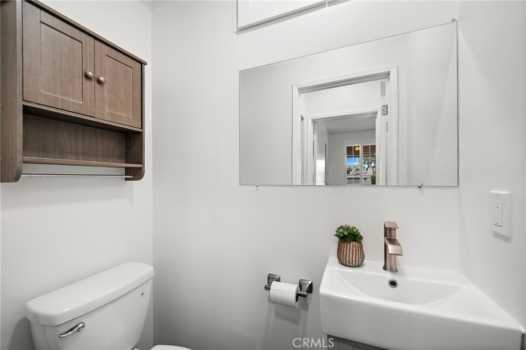 13411 Magnolia Street