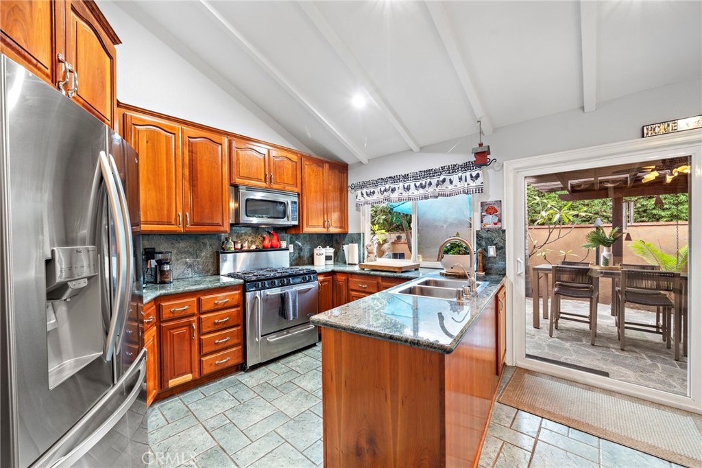 17349 Los Amigos Circle