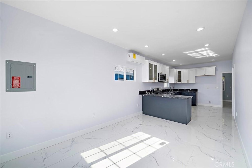 14712 Newland Street