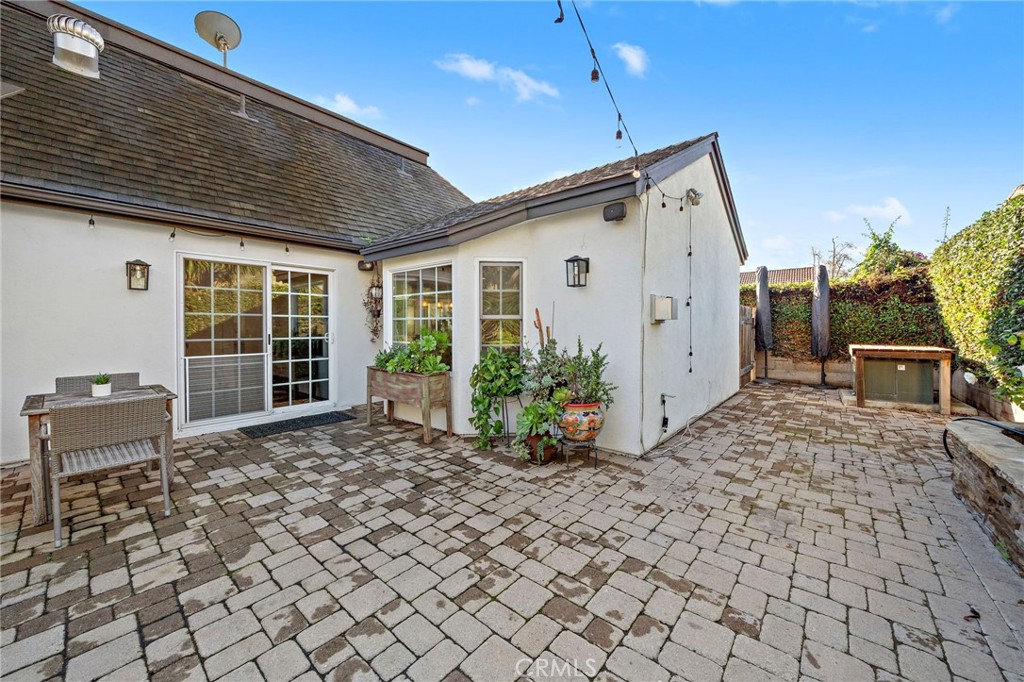 10763 El Centro Avenue