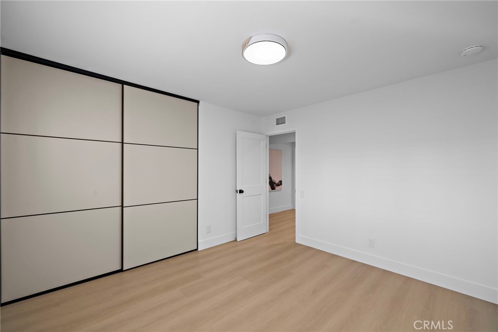 9560 La Amapola Avenue