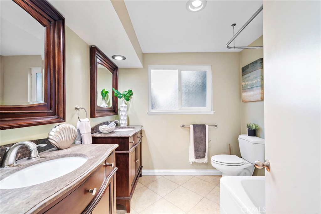 15731 Grey Oaks Street