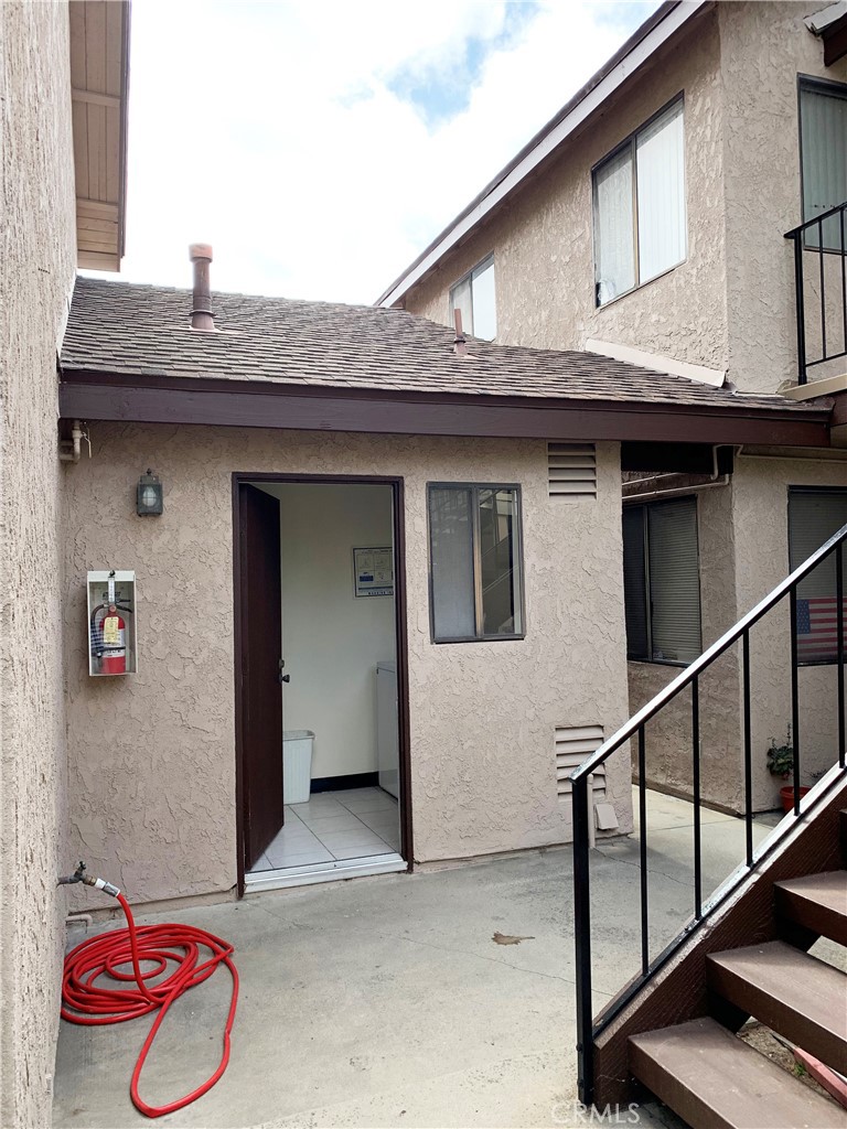 4881 Vista Drive