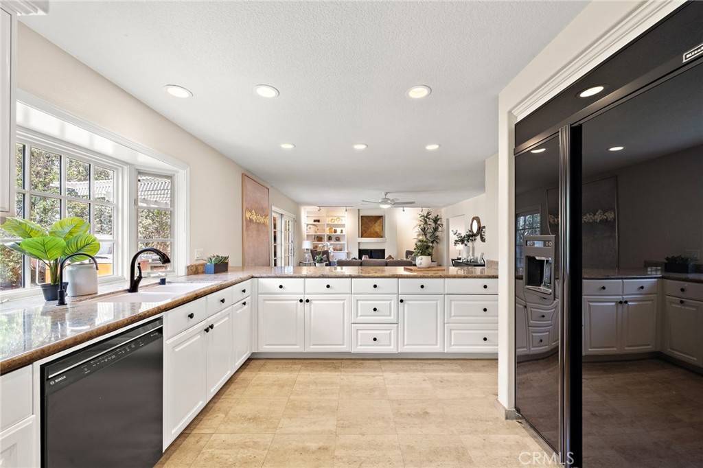 18817 Tomahawk Street