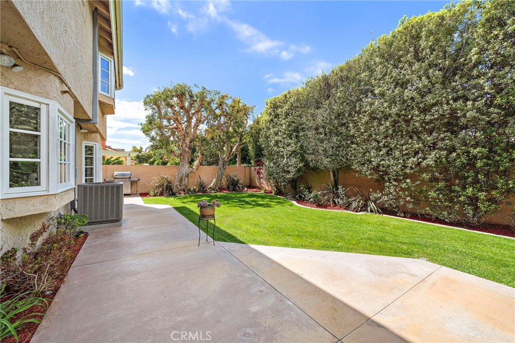 18817 Tomahawk Street
