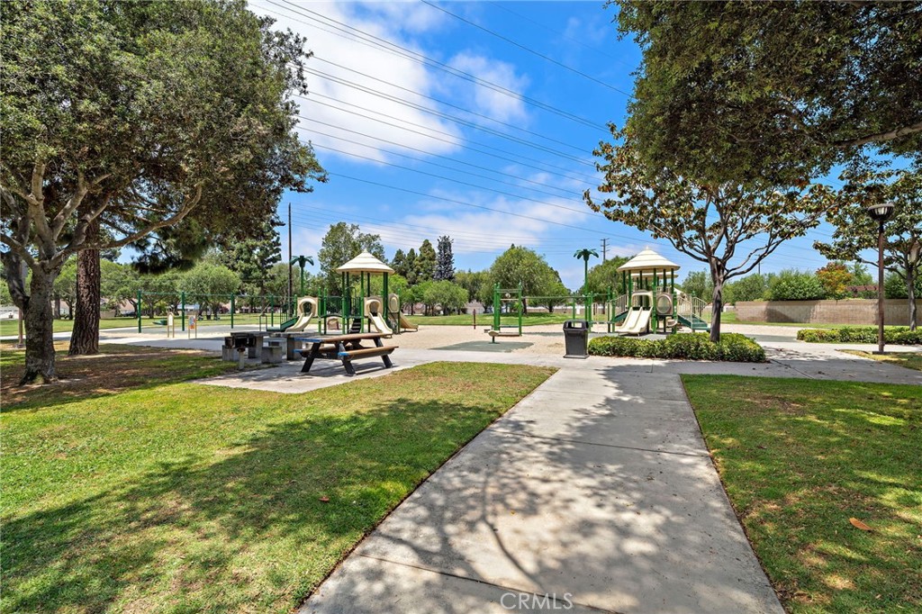 18817 Tomahawk Street