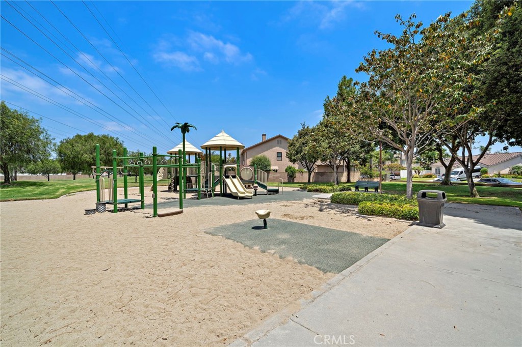 18817 Tomahawk Street