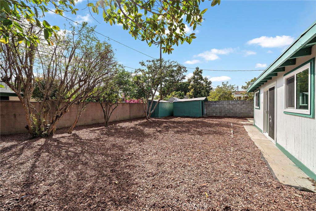 1410 W Camden Place