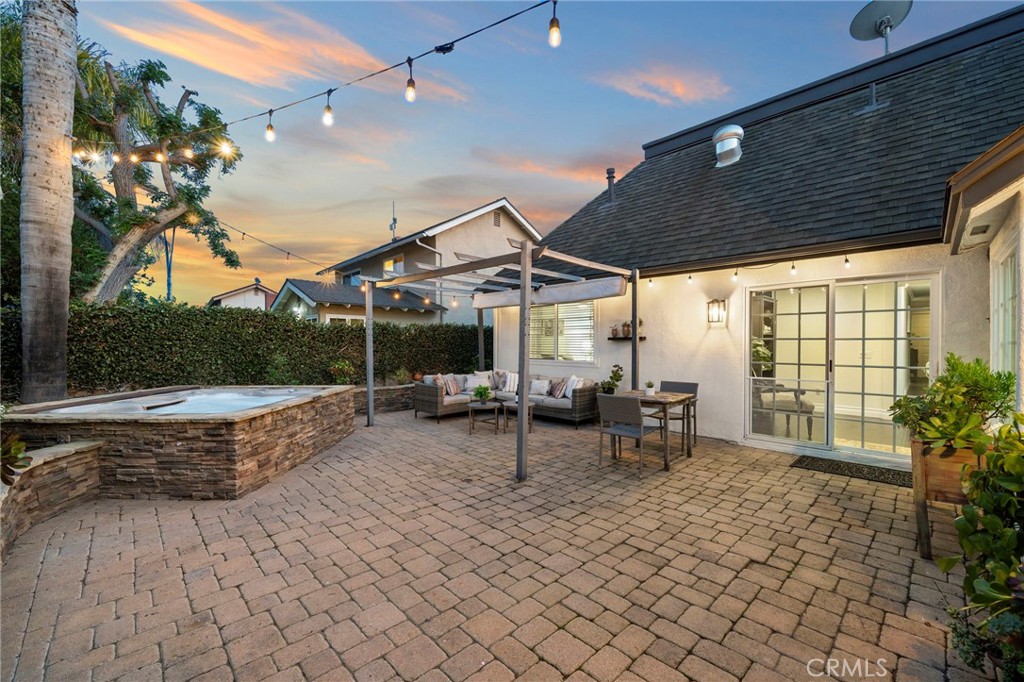 10763 El Centro Avenue