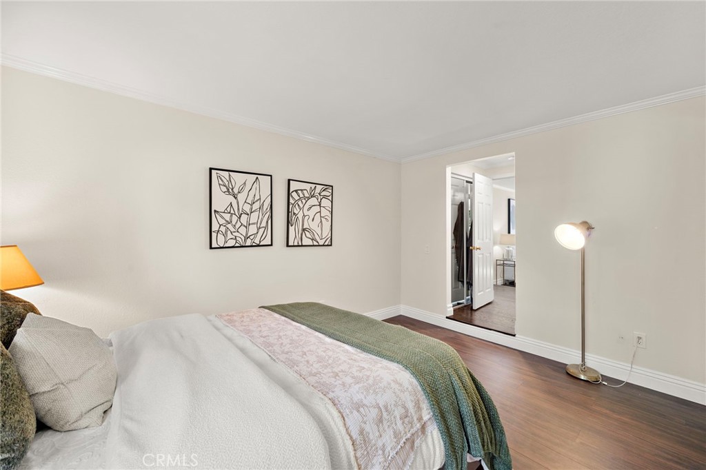 10763 El Centro Avenue