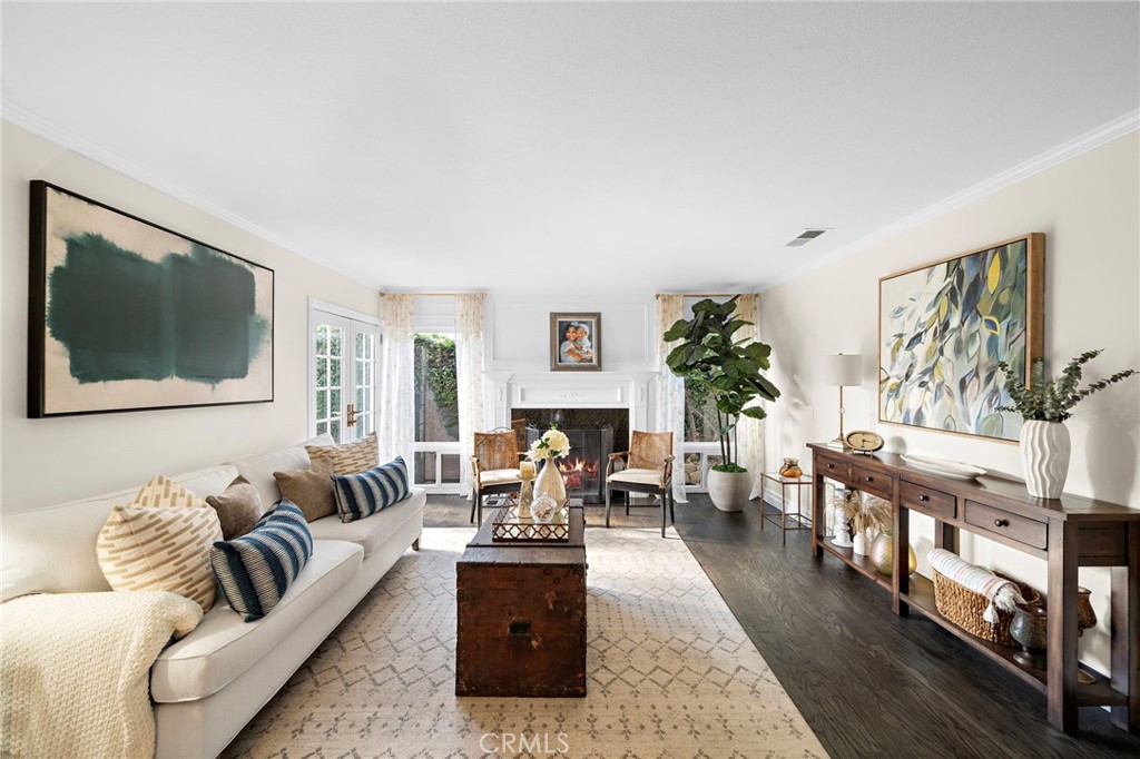 10763 El Centro Avenue