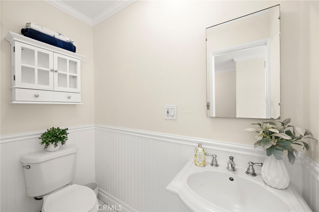 10763 El Centro Avenue