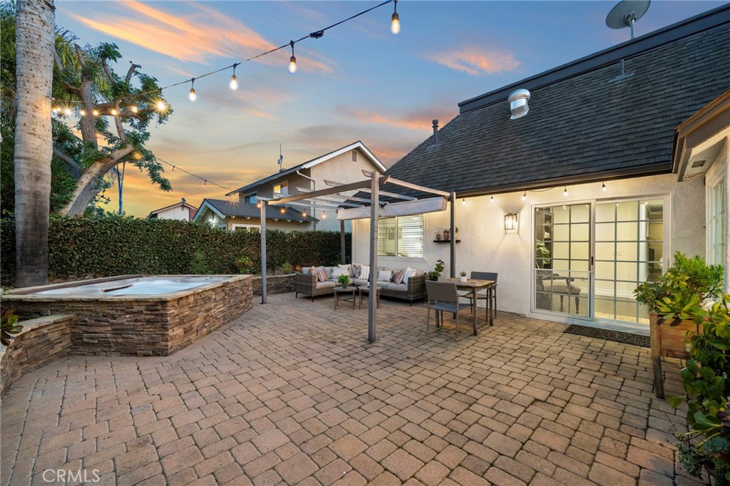 10763 El Centro Avenue