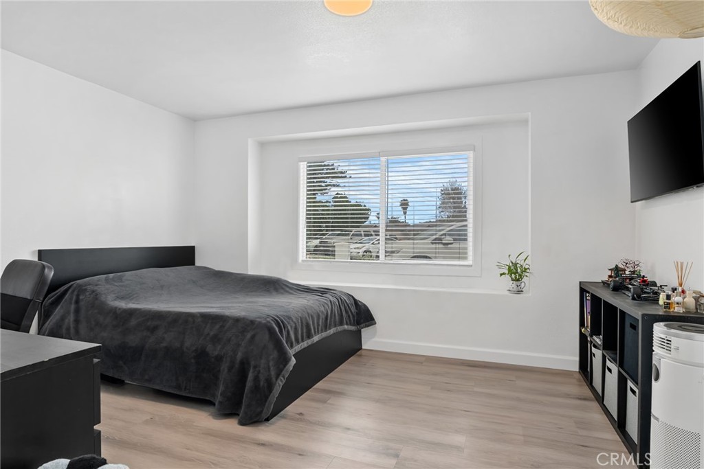 8922 Jennrich Avenue