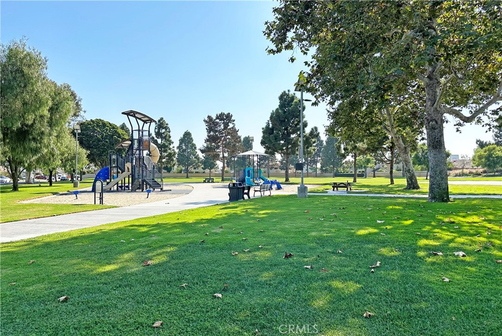 9111 Blackbird Avenue