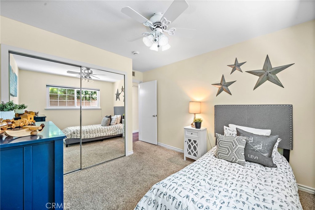 9111 Blackbird Avenue