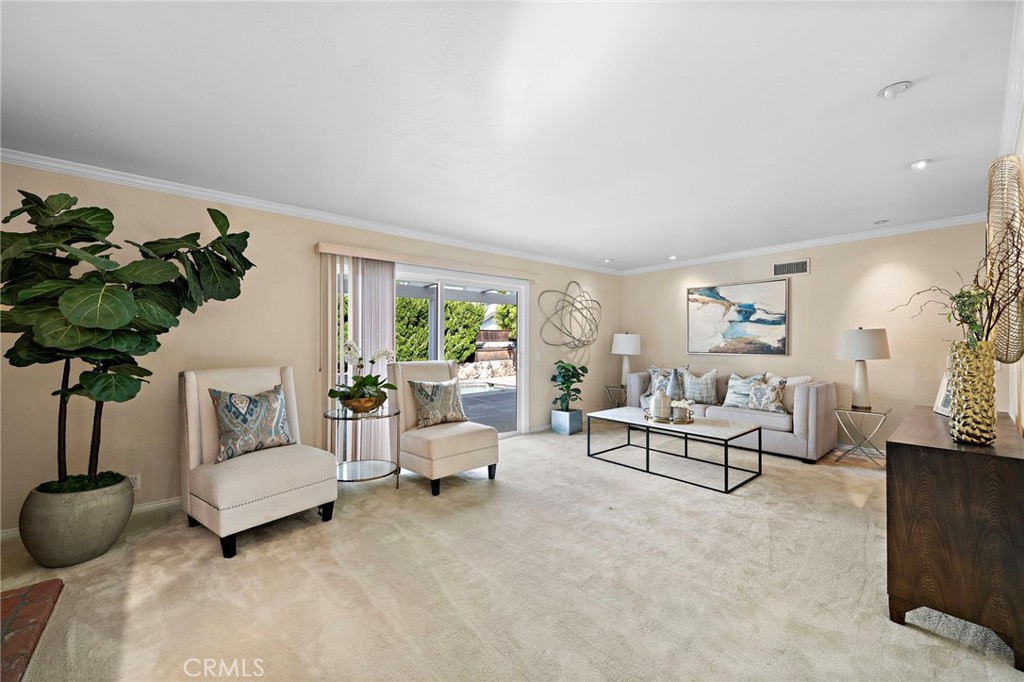 16805 Redwood Street