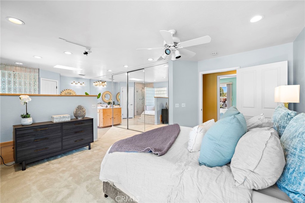 16805 Redwood Street