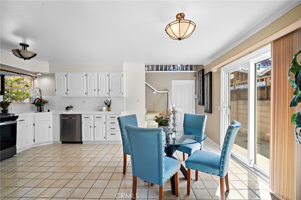 16805 Redwood Street