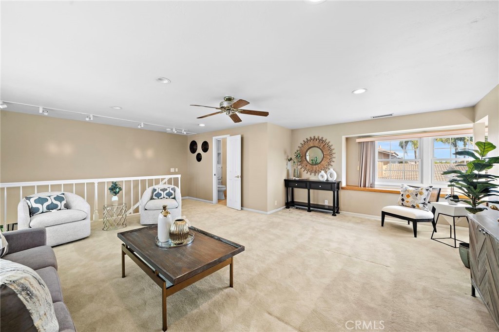 16805 Redwood Street