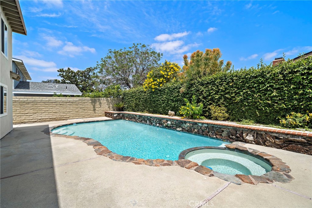 104 S Carousel Street