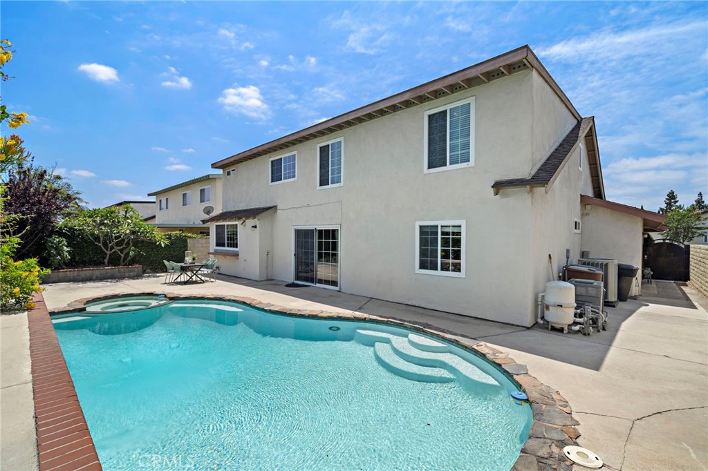 104 S Carousel Street
