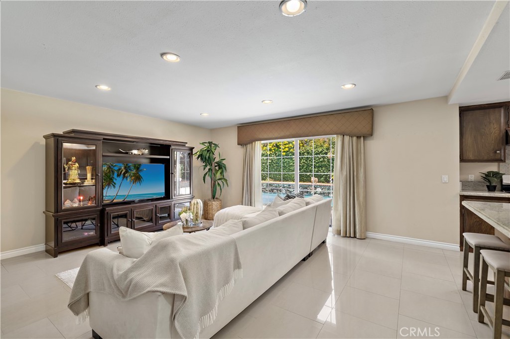 104 S Carousel Street