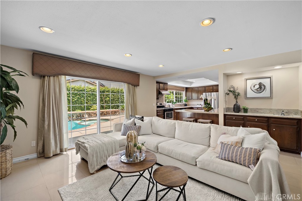 104 S Carousel Street