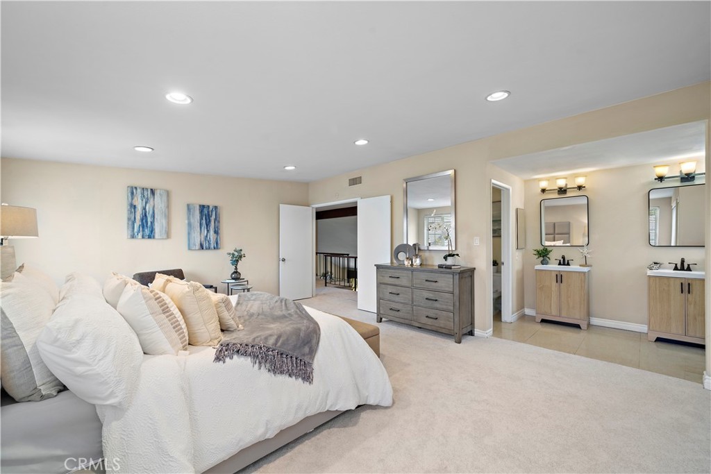 104 S Carousel Street
