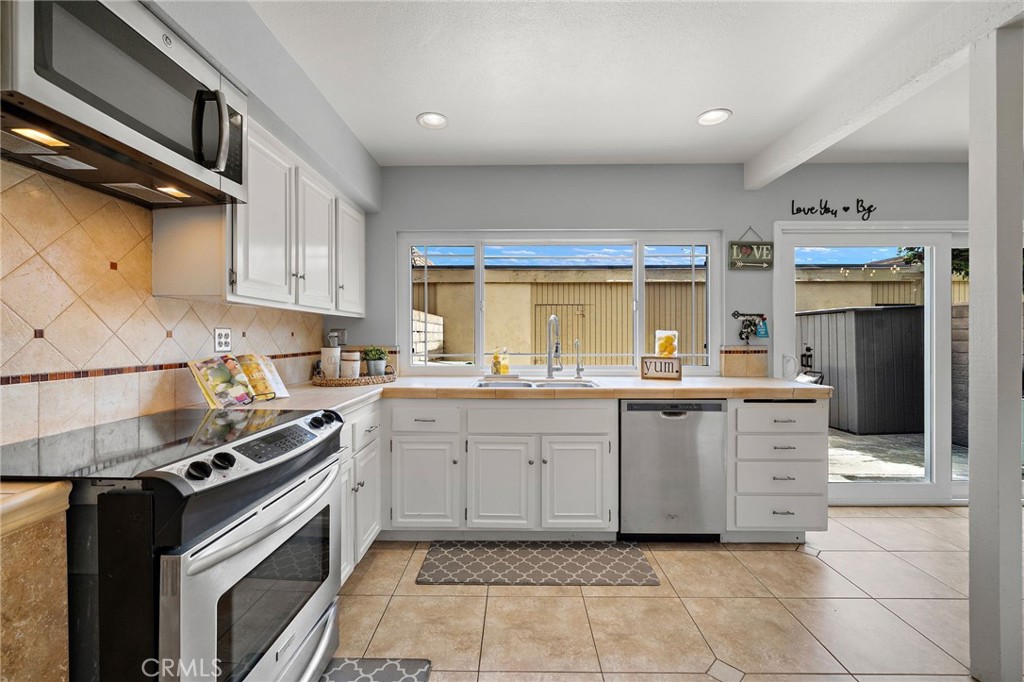 10290 Pinto River Court