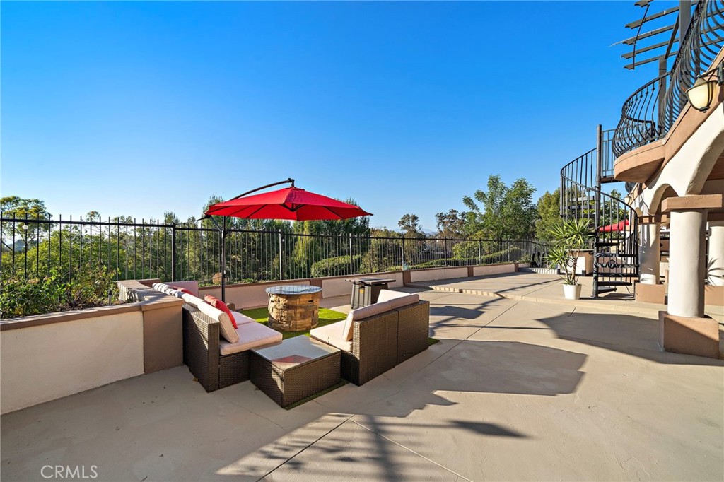 6425 E Shady Valley Lane