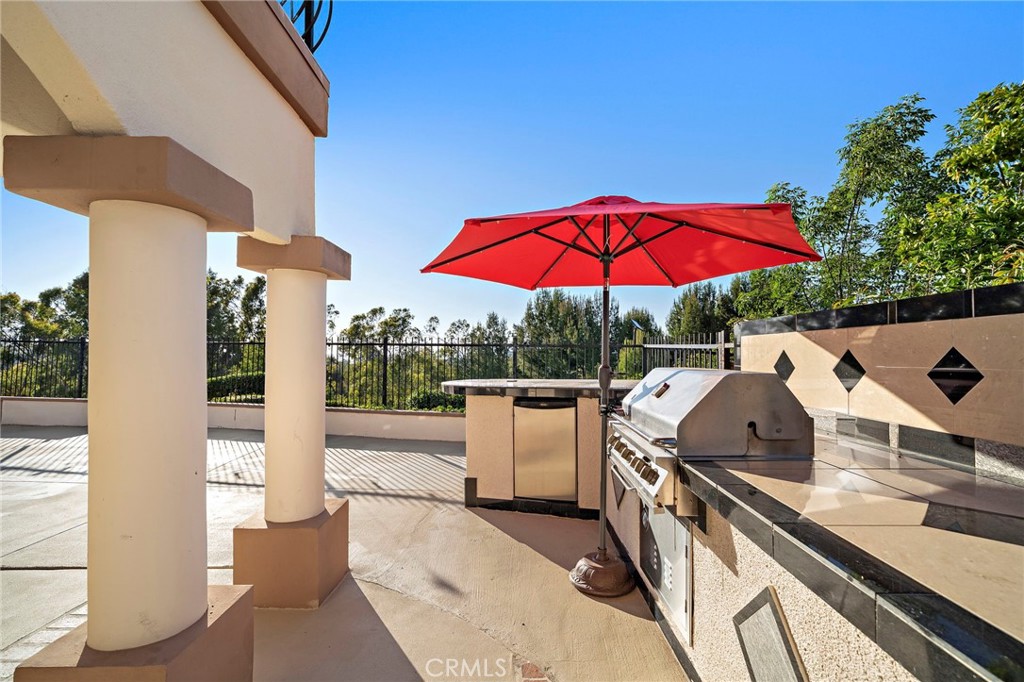 6425 E Shady Valley Lane